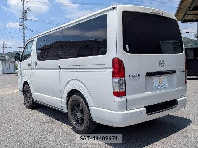 Toyota HIACE VAN 2021-06 8073945-24