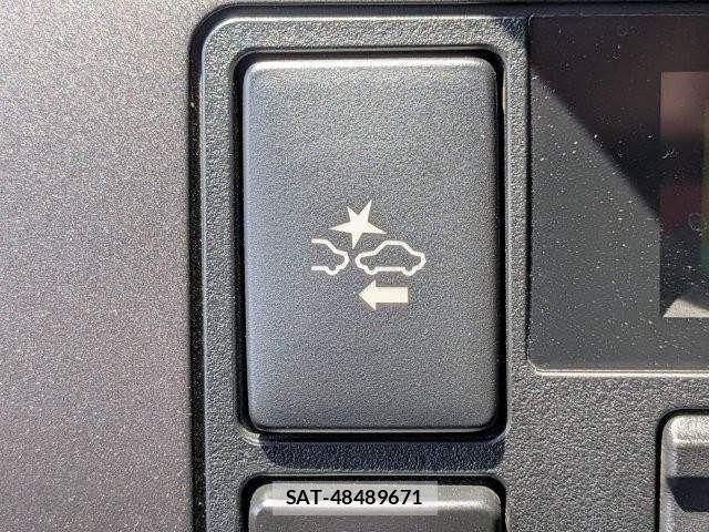 Toyota HIACE VAN 2021-06 8073945-7