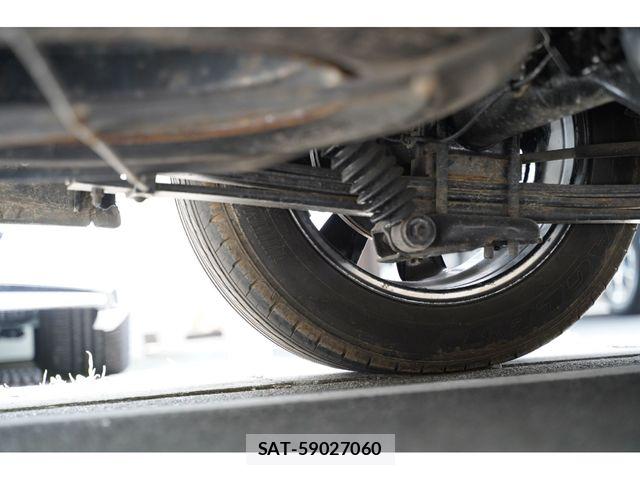 Toyota HIACE VAN 2017-07 8073952-10