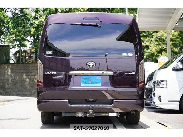 Toyota HIACE VAN 2017-07 8073952-13