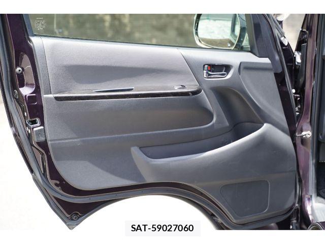 Toyota HIACE VAN 2017-07 8073952-20