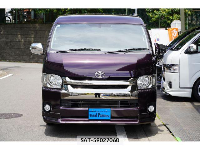 Toyota HIACE VAN 2017-07 8073952-4