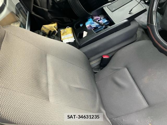 Toyota HIACE VAN 2011-07 8073958-15