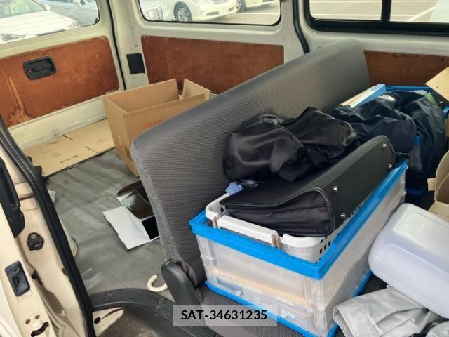 Toyota HIACE VAN 2011-07 8073958-18