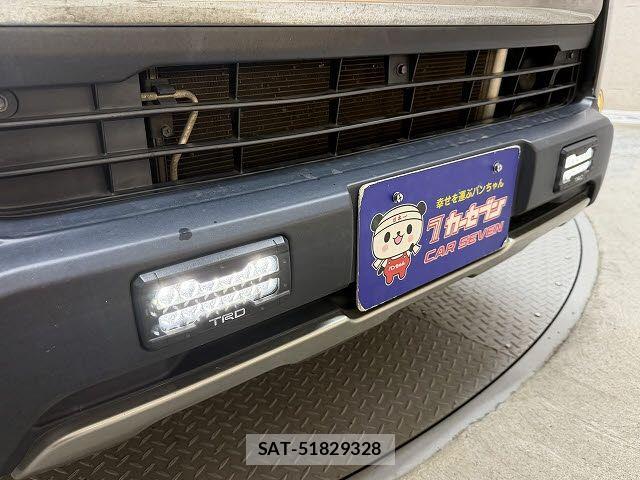 Toyota HIACE VAN 2019-08 8073957-10