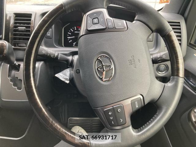 Toyota HIACE VAN 2024-06 8073943-20