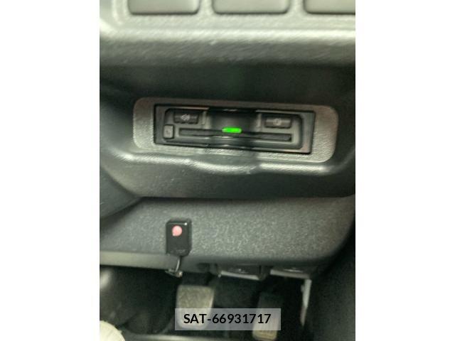 Toyota HIACE VAN 2024-06 8073943-28