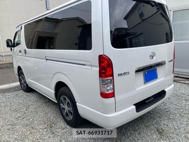 Toyota HIACE VAN 2024-06 8073943-4
