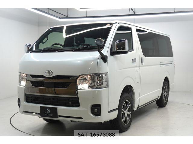 Toyota HIACE VAN 2026-06 8073939-0