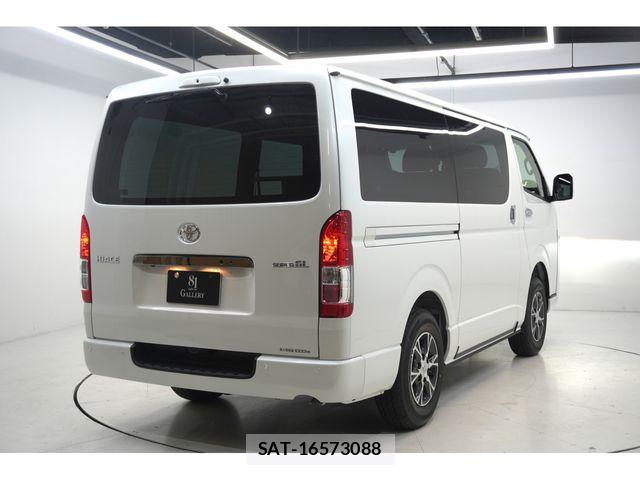 Toyota HIACE VAN 2026-06 8073939-4