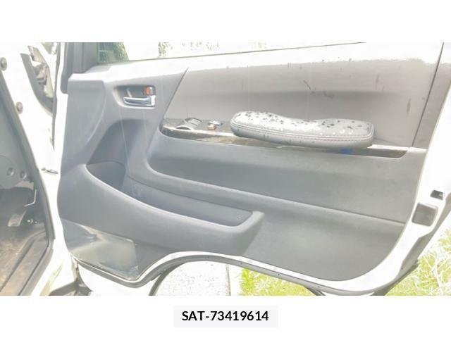 Toyota HIACE VAN 2025-07 8073942-9