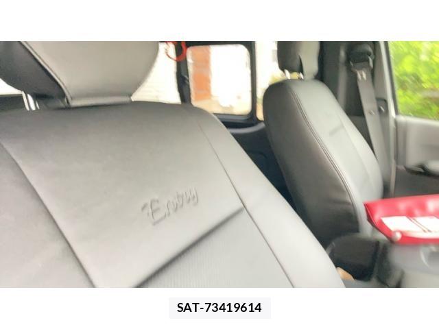 Toyota HIACE VAN 2025-07 8073942-18