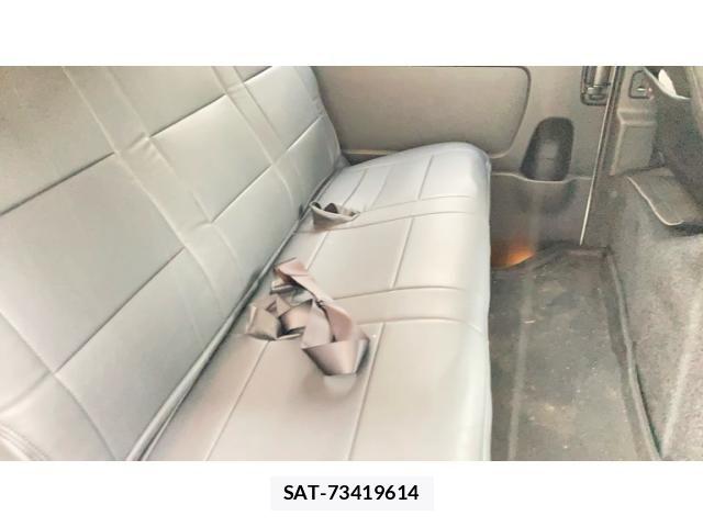 Toyota HIACE VAN 2025-07 8073942-19