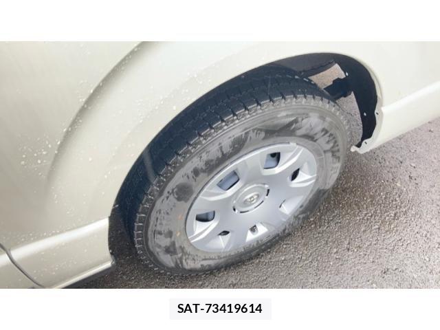 Toyota HIACE VAN 2025-07 8073942-2