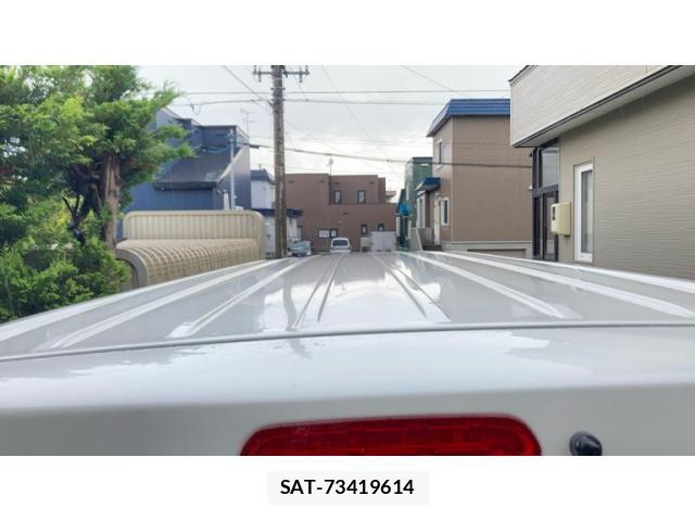 Toyota HIACE VAN 2025-07 8073942-4