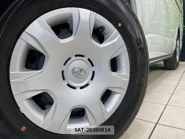 Toyota HIACE VAN 2026-05 8073936-13