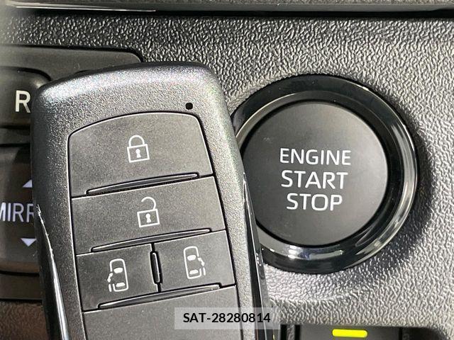 Toyota HIACE VAN 2026-05 8073936-7