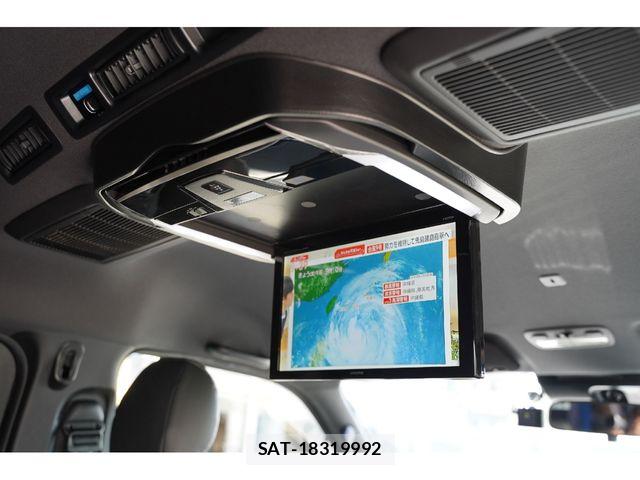 Toyota HIACE VAN 2022-02 8073944-11
