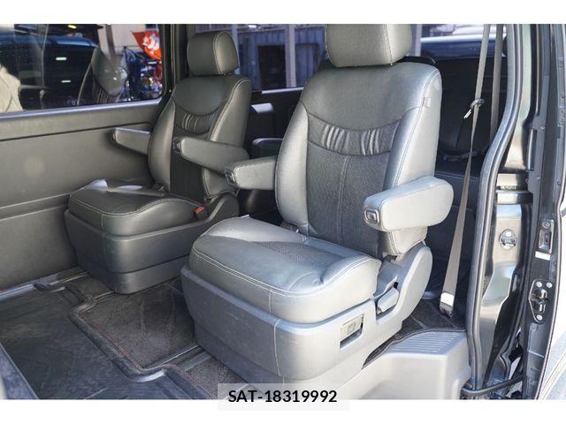 Toyota HIACE VAN 2022-02 8073944-27