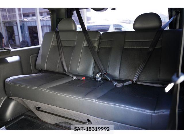 Toyota HIACE VAN 2022-02 8073944-29