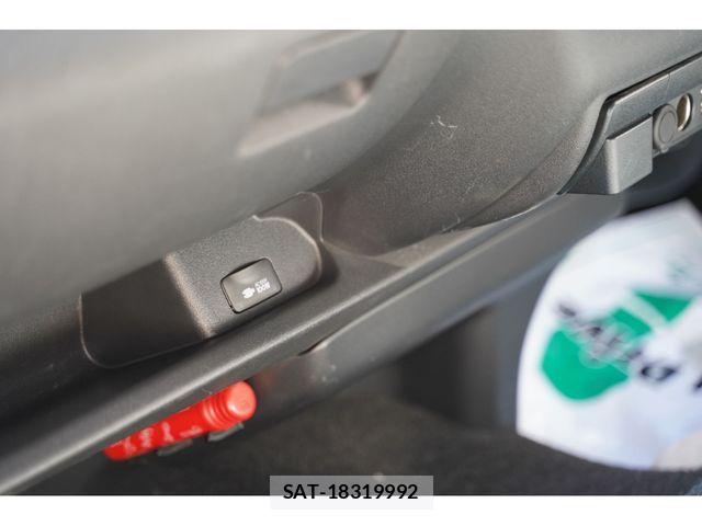 Toyota HIACE VAN 2022-02 8073944-4