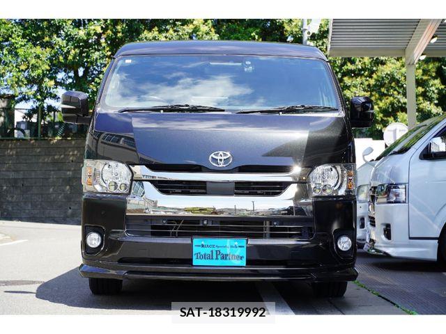 Toyota HIACE VAN 2022-02 8073944-8