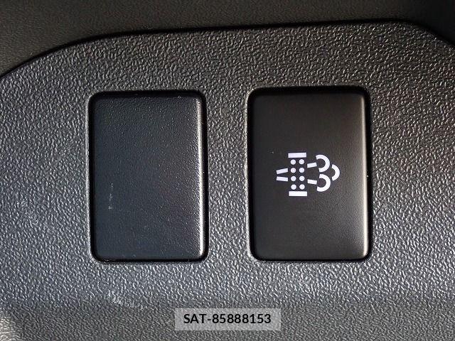 Toyota HIACE VAN 2023-09 8073950-17
