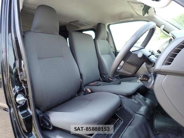 Toyota HIACE VAN 2023-09 8073950-20