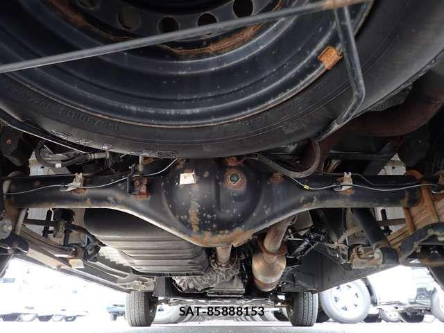 Toyota HIACE VAN 2023-09 8073950-28