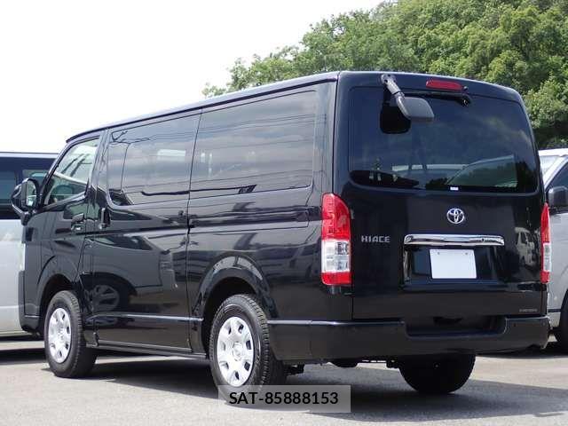 Toyota HIACE VAN 2023-09 8073950-3