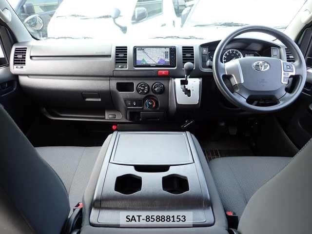 Toyota HIACE VAN 2023-09 8073950-8