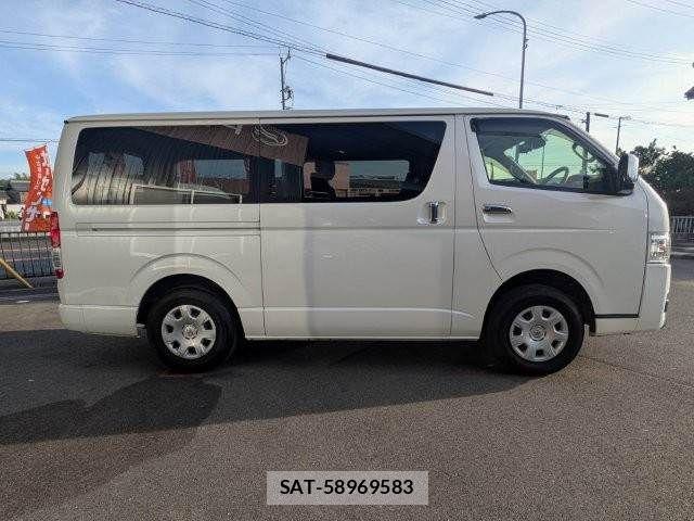 Toyota HIACE VAN 2023-09 8073948-20