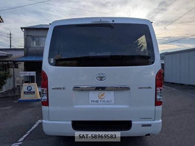 Toyota HIACE VAN 2023-09 8073948-22