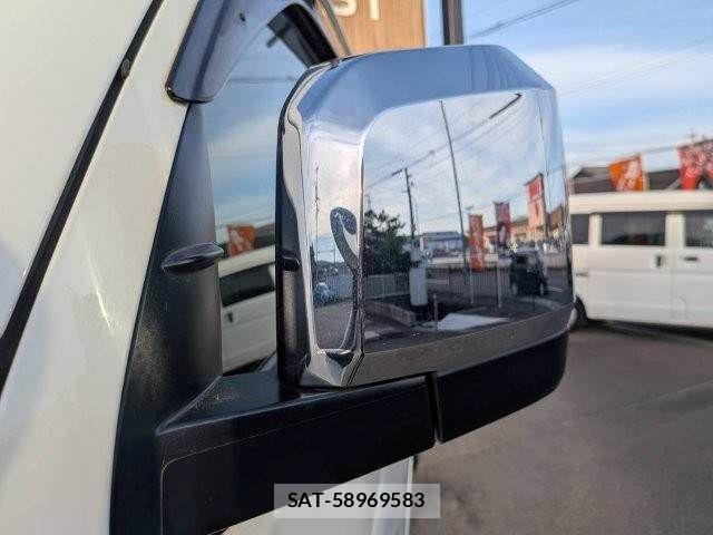 Toyota HIACE VAN 2023-09 8073948-29
