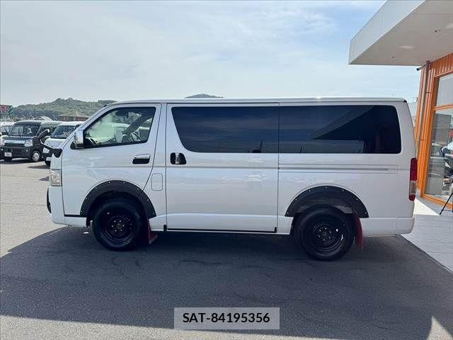 Toyota HIACE VAN 2025-05 8073940-14