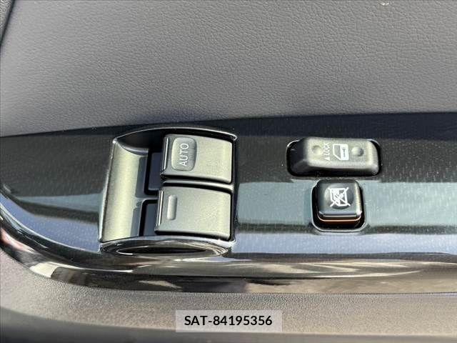 Toyota HIACE VAN 2025-05 8073940-21