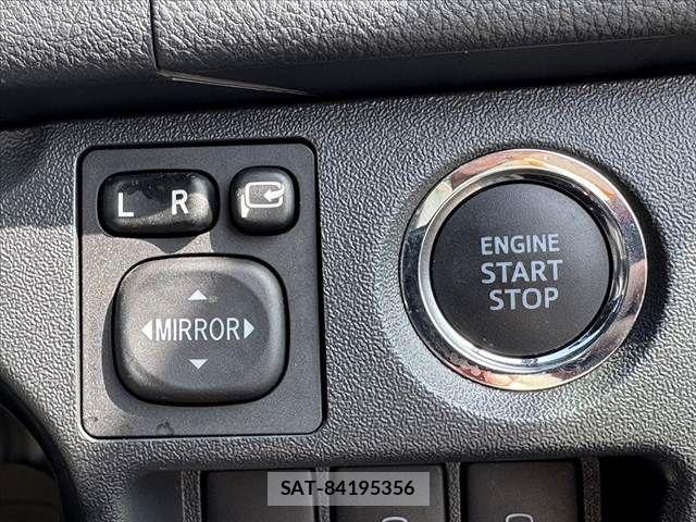 Toyota HIACE VAN 2025-05 8073940-22