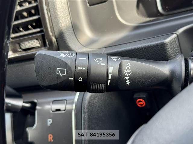 Toyota HIACE VAN 2025-05 8073940-27