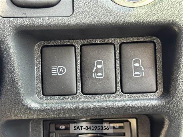 Toyota HIACE VAN 2025-05 8073940-4