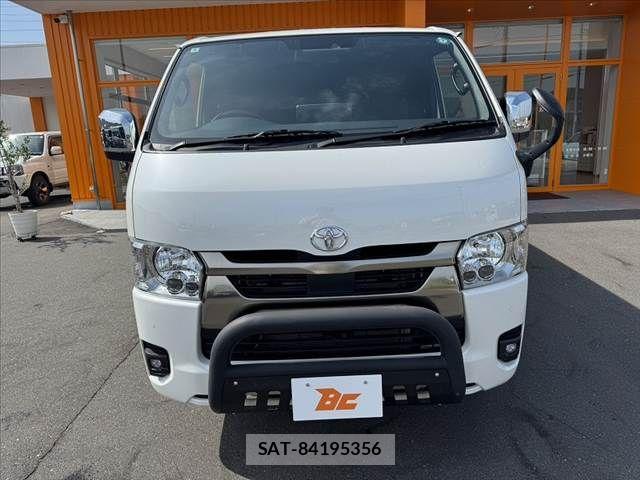 Toyota HIACE VAN 2025-05 8073940-8