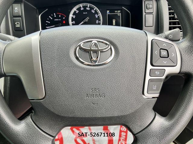Toyota HIACE VAN 2021-06 8073938-19