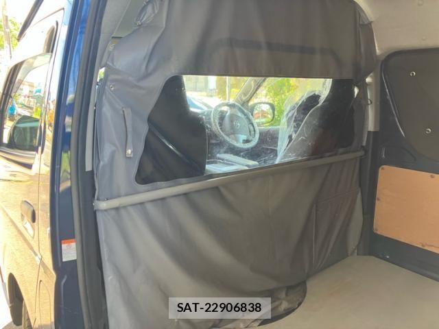 Toyota HIACE VAN 2019-12 8099505-14