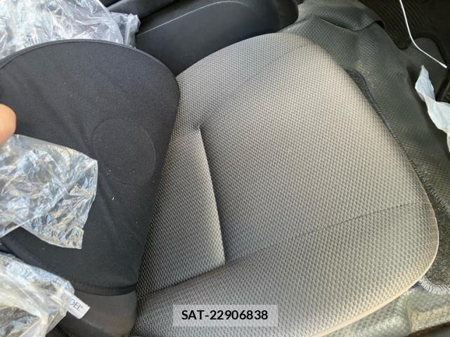 Toyota HIACE VAN 2019-12 8099505-19