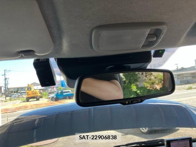 Toyota HIACE VAN 2019-12 8099505-22