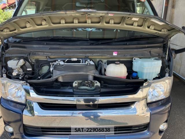 Toyota HIACE VAN 2019-12 8099505-6