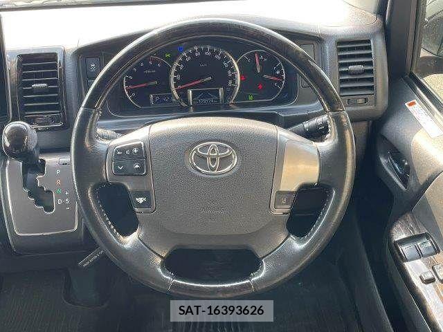 Toyota HIACE VAN 2018-02 8099502-11