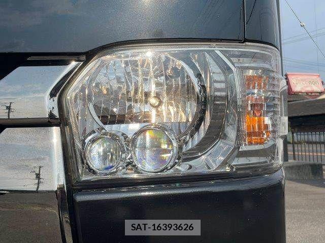 Toyota HIACE VAN 2018-02 8099502-12