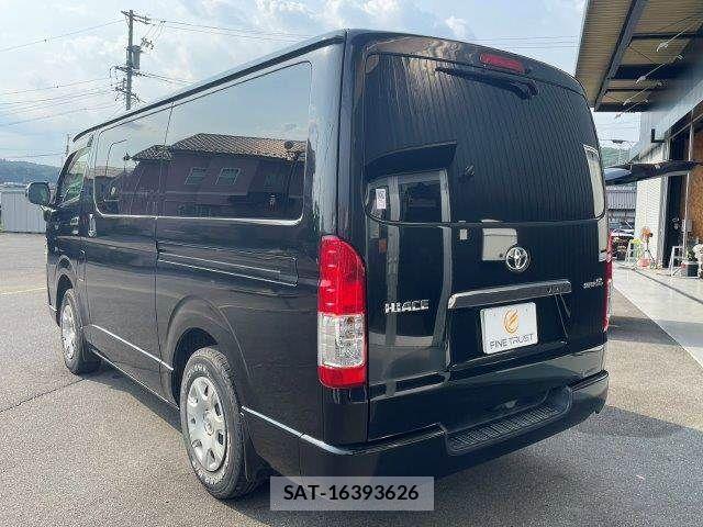 Toyota HIACE VAN 2018-02 8099502-19