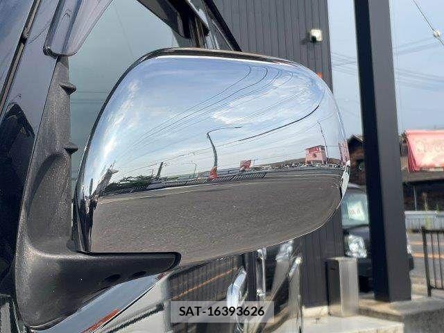 Toyota HIACE VAN 2018-02 8099502-25