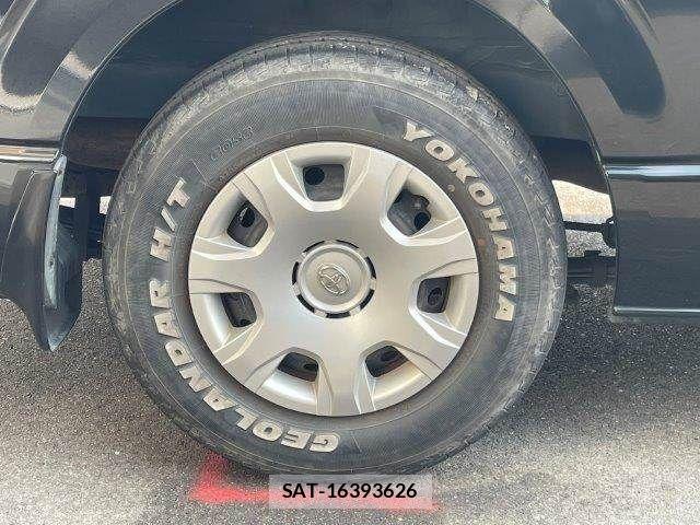 Toyota HIACE VAN 2018-02 8099502-27
